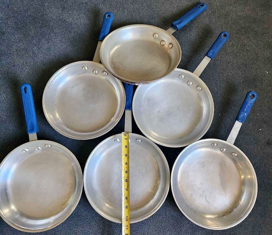 How To Find The Best Aluminum Frying Pan Deals For Black Friday & Cyber Monday